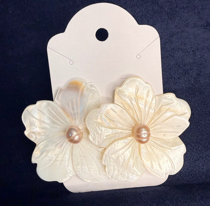 Pearl Flora Earrings