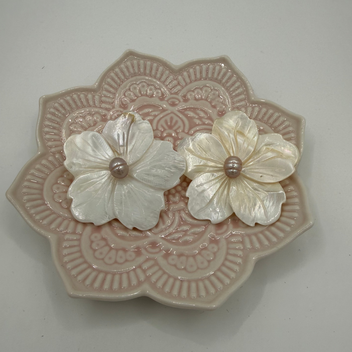 Pearl Flora Earrings
